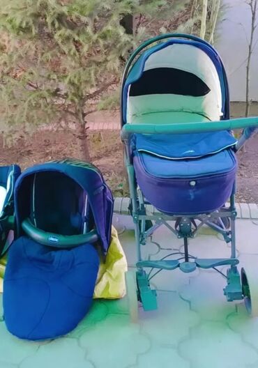 детская коляска двойня: Коляска, цвет - Голубой, Б/у