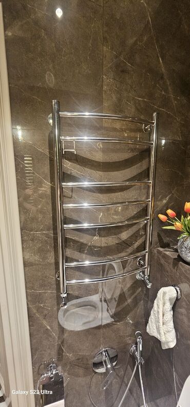 радиатор отопления: Xrom örtüklü divara quraşdırılan dəsmal qurutma radiatoru,Almanya