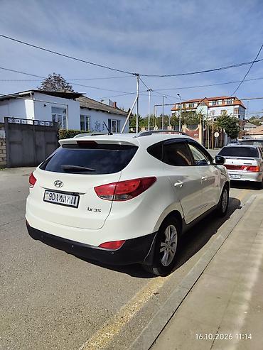 kia rio farasi: Hyundai ix35: 2 l | 2011 il Krossover — 5