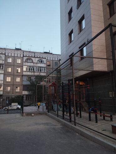 куплю квартиру в чолпон ате: 1 комната, 42 м², 9 этаж, Евроремонт