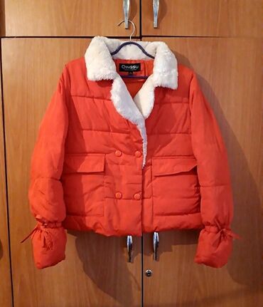 Куртки: Женская куртка M (EU 38), цвет - Оранжевый, Bershka
