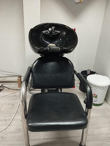 manıkur stolu: Gözəllik salonları və ofislər üçün premium mebel dəsti Tərkib: - — 7
