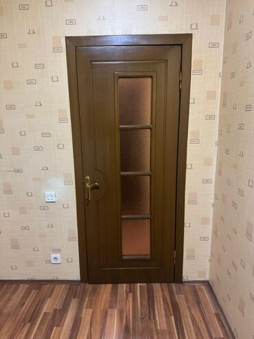Фурнитура и комплектующие: Б/у Межкомнатная дверь 80х205 см С замком, Самовывоз
