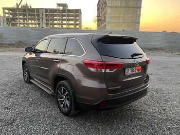 Toyota: Toyota Highlander: 2018 г., 3.5 л, Автомат, Бензин, Внедорожник — 5