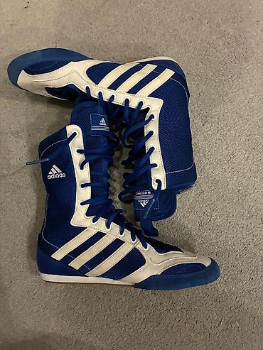 krosovkalar: Боксерки Adidas Tygun 2 — профессиональная высокая обувь для бокса — 1