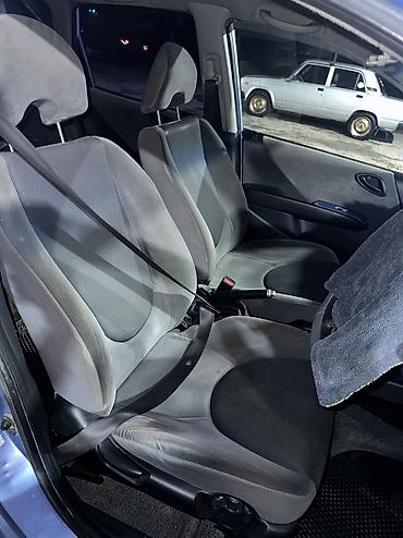 vip bus: Honda Fit: 2001 г., 1.3 л, Вариатор, Бензин, Хэтчбэк — 7