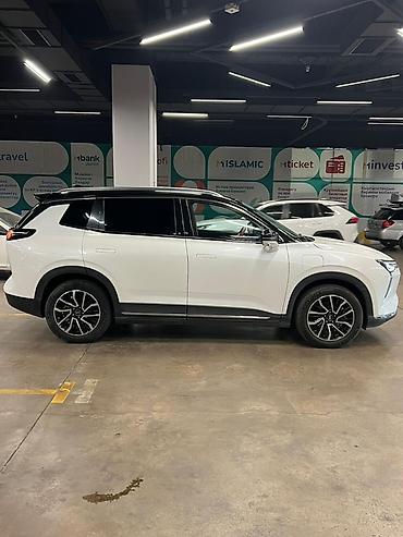 Lixiang: Lixiang L7: 2022 г., Электромобиль, Кроссовер — 2