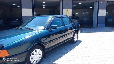 салон на ауди: Audi 80: 1990 г., 2 л, Механика, Бензин, Седан