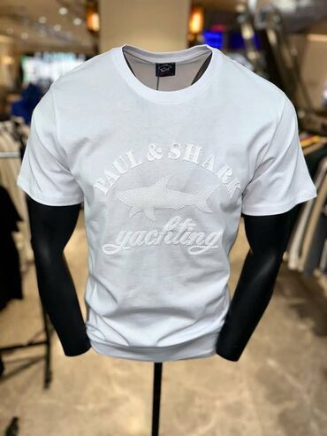 Majice: Muška majica Vel.S cena 1800 dinara vel.M cena 2000 dinara Vel.L — 3