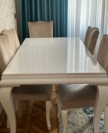 Masalar: İşlənmiş, Dördbucaq masa
