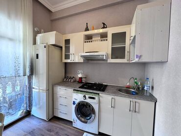 Uzunmüddətli kirayə mənzillər: Mənzil kirayə verilir tam əşyalı. Bulvarda Göyərçinin yaxınlığında -da lalafo.az — 7 Uzunmüddətli kirayə mənzillər: Mənzil kirayə verilir tam əşyalı. Bulvarda Göyərçinin yaxınlığında — 7