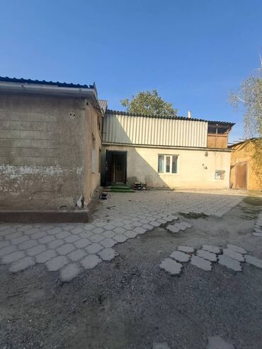 купить дом в бишкеке строка: Үй, 73 кв. м, 3 бөлмө, Кыймылсыз мүлк агенттиги, Эски ремонт