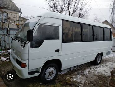 toyota plus c: Hyundai County: 3.9 l | 2003 il Mikroavtobus