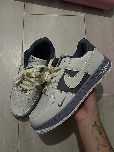 dunk low: Продаю абсолютно новые кроссовки, не ношеные просто примеряли Размер — 1