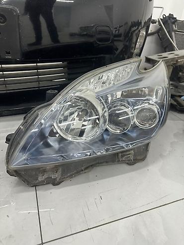 prius faralari: Arjinal Yaponun Tayota prius farasi 3 lupali sag sol idiyal vəziyyətdə — 2