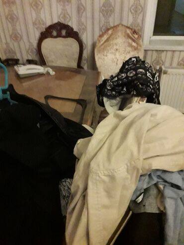 Рубашки: Классические Мужские брюки, Celine, XS (EU 34)