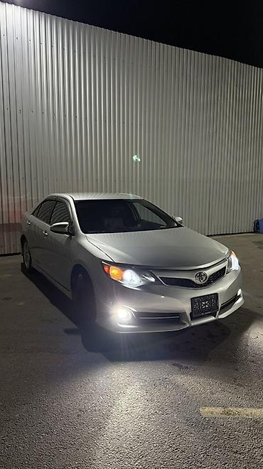 Toyota Camry: 2014 г., 2.5 л, Бензин, Седан