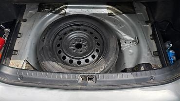 с кочкор авто: Toyota Avensis: 2004 г., 1.8 л, Кол менен иштөөчү, Бензин, Седан — 4