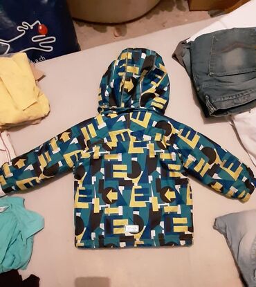 Prakticno nova jakna, prelepa, nosena je, ali ocuvana jako, Kiki &