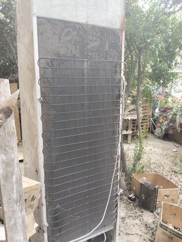 Biznes üçün program təminatı: Teci̇li̇ sati̇li̇r i̇slek vezyede gordyu ki̇mi̇di̇