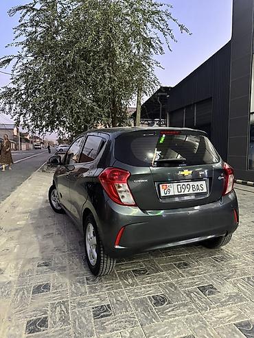bad e5: Chevrolet Spark: 2018 г., 1 л, Вариатор, Бензин, Хэтчбэк — 3