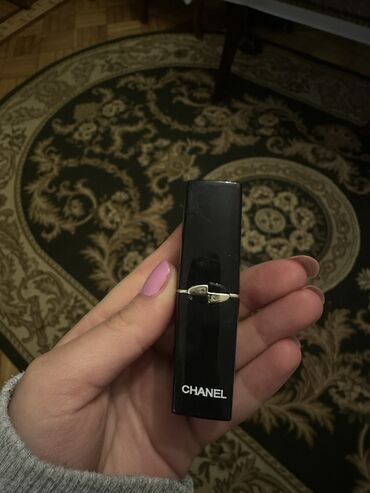 bleu de chanel parfum qiymeti: Dodaq boyası, Chanel, Yeni