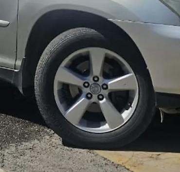 диски r17 лексус: Комплект оригинальных литых дисков Lexus, 17" (6‑спицевые). Размер — 2
