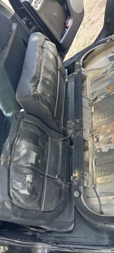 Volkswagen: Volkswagen Volksbus: 2 l | 1997 il Sedan -da lalafo.az — 16 Volkswagen: Volkswagen Volksbus: 2 l | 1997 il Sedan — 16