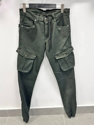 Farmerke: Muske dzeparice Velicine od 30 do 38 Cena 4400 din (u cenu je — 7