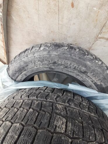 Шины 215 / 65 / R 16, Зима, Б/у, Комплект, Внедорожные (АТ/МТ), Япония, Bridgestone