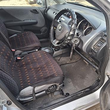 Honda: Honda Fit: 2002 г., 1.3 л, Автомат, Бензин, Хэтчбэк — 8