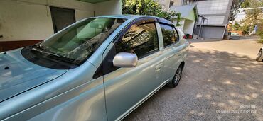 стекло на фару гольф 3: Toyota Platz: 2003 г., 1.5 л, Автомат, Бензин, Седан