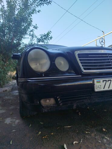 Mercedes-Benz: Mercedes-Benz E-Class: 2.2 l | 1996 il Sedan -da lalafo.az — 9 Mercedes-Benz: Mercedes-Benz E-Class: 2.2 l | 1996 il Sedan — 9
