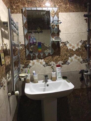 Uzunmüddətli kirayə evlər: 100 kv. m, 3 otaqlı — 9