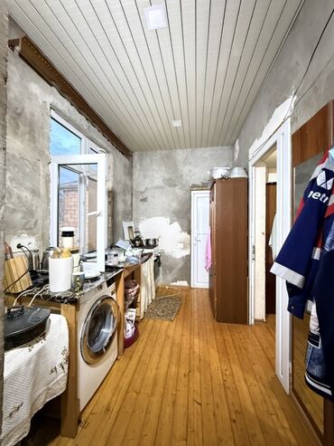 Həyət evləri və villaların satışı: 3 otaqlı, 100 kv. m, Orta təmir — 11