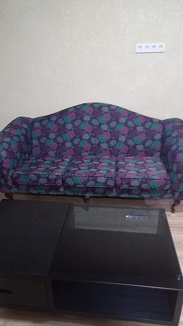 sofa: Продаю комплект мягкой мебели: диван + кресло 🔹 Диван (трёхместный) – — 4