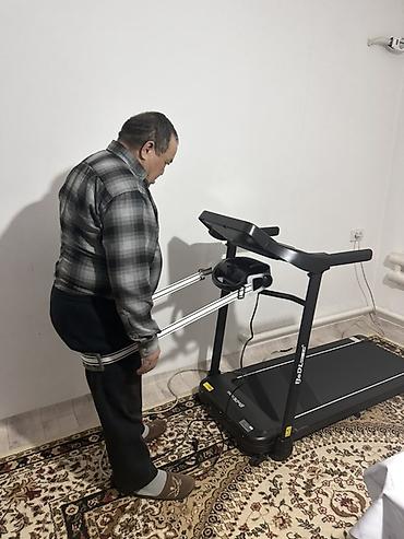 Беговые дорожки: Беговая дорожка BeDL 530 140 кг 3.5 л/с 14 км/ч Массажер есть Есть — 8