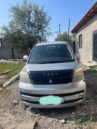 runx alex: Toyota Voxy: 2003 г., Минивэн