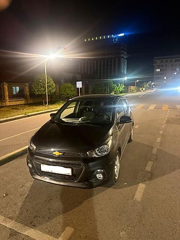 облегченные: Chevrolet Spark: 2018 г., 1 л, Автомат, Бензин, Хэтчбэк — 2