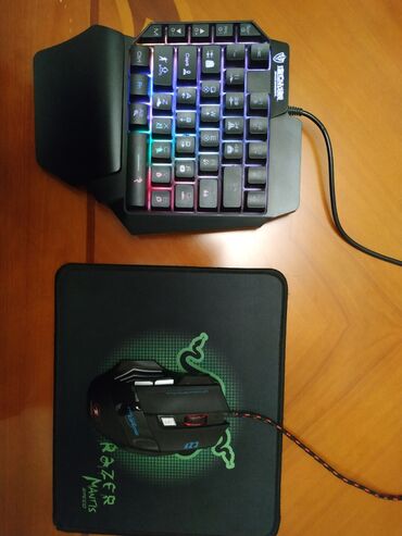 k40 gaming: Gaming klaviatura + mouse + Razer mousepad
