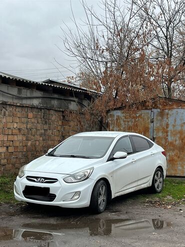 Hyundai: Hyundai Solaris: 2011 г., 1.6 л, Автомат, Бензин, Седан