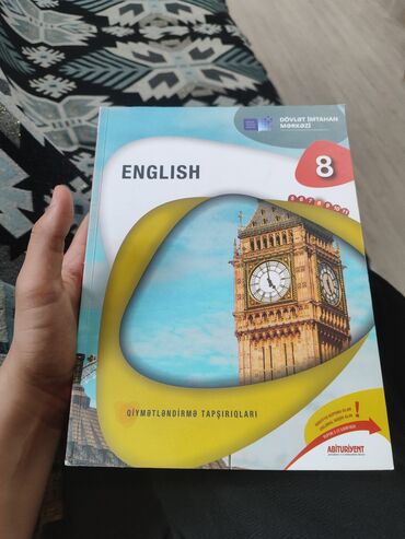 informatika 9 cu sinif derslik: 8 sinif İngilis Dili dim kitabı satılır