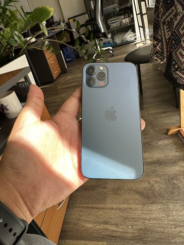 телефон apple: IPhone 12 Pro, Колдонулган, 128 ГБ, Көк, Каптама, 100 %