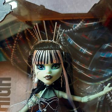 monster high куклы: Продаю коллекционную куклу монстерхай Фрэнки g1. 7000 сом — 5