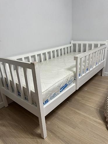 Детская кровать‑диван с бортиками - Размер спального места: 190*80 см