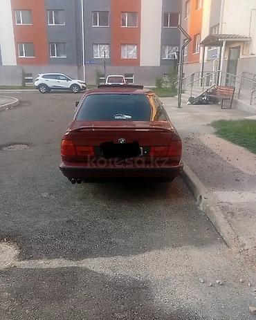 fit shuttle: BMW 5 series: 1992 г., 3 л, Седан — 4