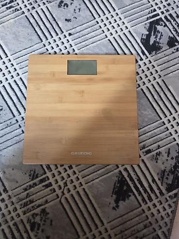 Grundig rəqəmsal bədən tərəzisi – bambuk üst səthli Xüsusiyyətlər: -
