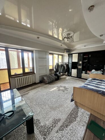 купить квартиру токмок: 2 бөлмө, 70 кв. м, Жеке план, 3 кабат, Эски ремонт
