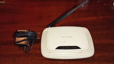 notebook wifi adapter: Tp-link wifi router. Satiwda biri 40 manatdi, satiram ikisi birlikde