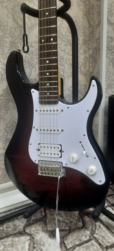 семиструнная гитара: Продам электрогитару Yamaha Pacifica 112J OVS. Состояние отличное